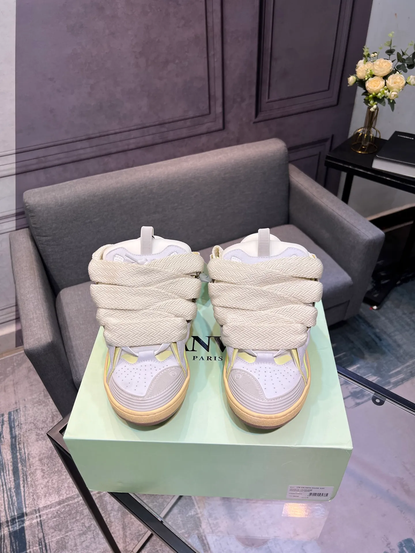 Men's men's shoes💰780 [LANVIN] Latest lace-up fashionable casual sneakers for couples High-quality CLAY couple series‼ ️ The latest trendy products of the season 🌈Many bloggers have planted grass and purchased the original open-mold customization. The upper and outsole are sewn with mark threads without edge sealing. Multiple material splicing combination design. Very versatile for fashionable and casual wear. Comfortable on the feet. Recommended for self-retention (upper cowhide + cow suede + breathable mesh) inner foot pad cowhide exclusive original open-mold clear logo rubber outsole ⚠️36-44 yards (45 custom-made)